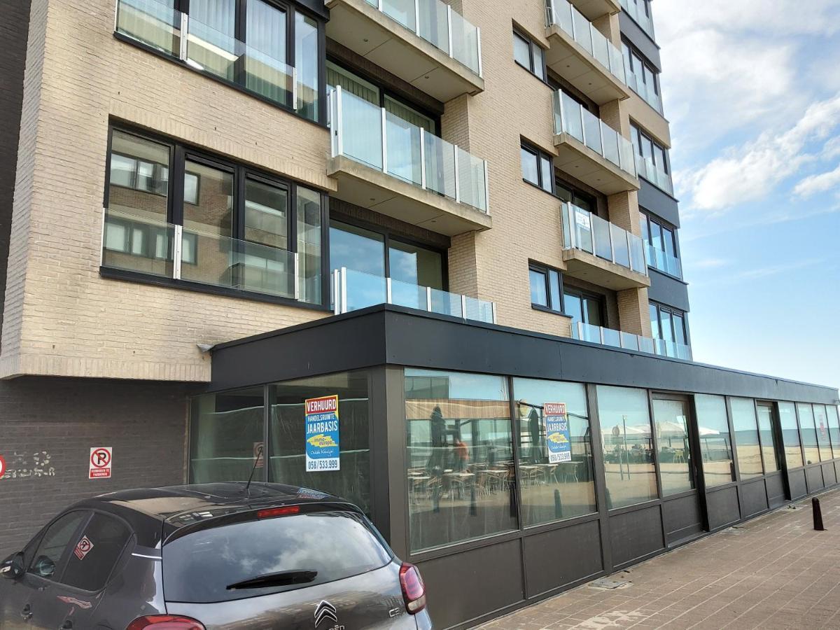 Koksijde Zeedijk La Digue 102 Appartement Met Garage - Lateraal Zeezicht Εξωτερικό φωτογραφία