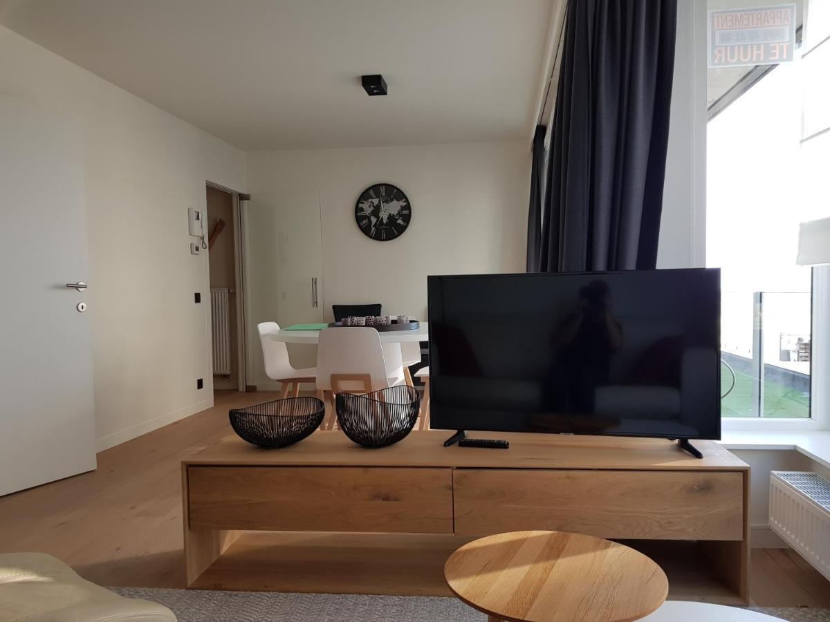 Koksijde Zeedijk La Digue 102 Appartement Met Garage - Lateraal Zeezicht Εξωτερικό φωτογραφία